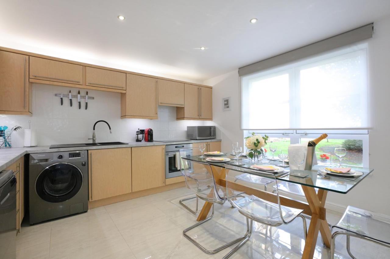 Apartamento Spacious 4br Centre W/ Free Parking