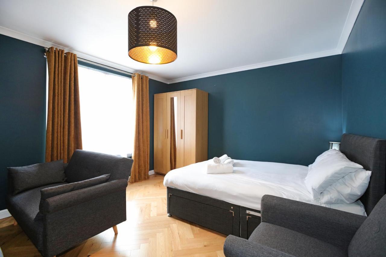 Apartamento Spacious 4br Centre W/ Free Parking
